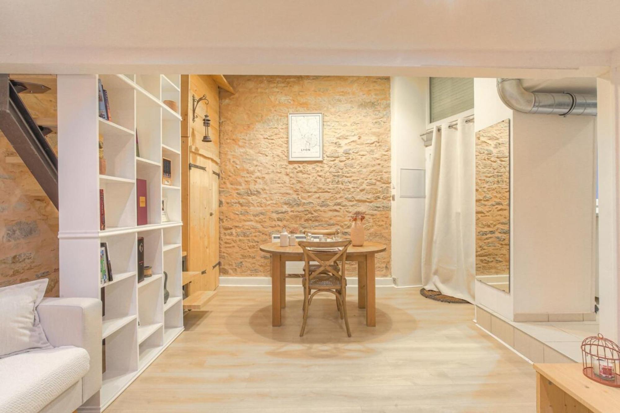 Duplex De Caractere En Hypercentre Apartment Лион Екстериор снимка